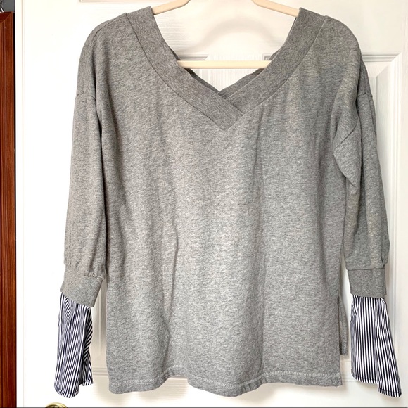 V Neck Bell Sleeve Sweater - Picture 5 of 8